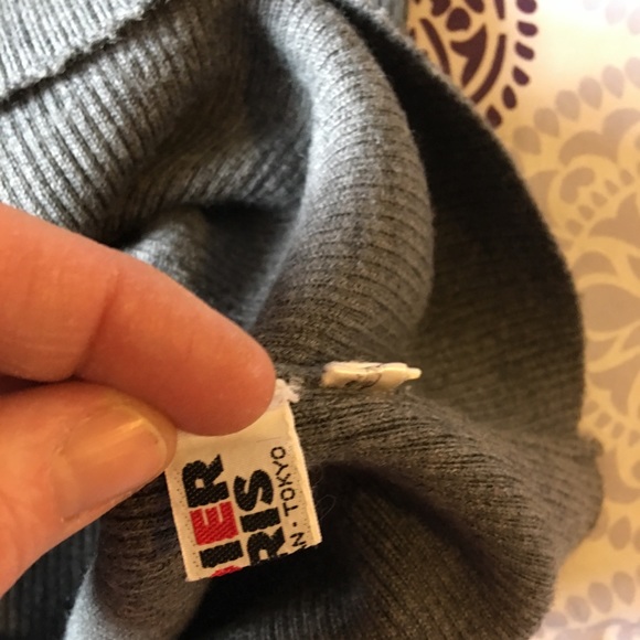 Gray sweater - Picture 5 of 5